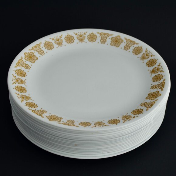 Corelle Butterfly Gold Dinner Plates 10.25" Diameter Set Lot of 19 - Picture 1 of 7